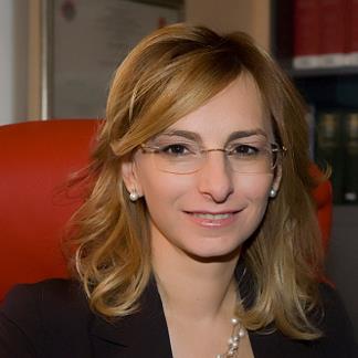 Avv. Lara Invernizzi
